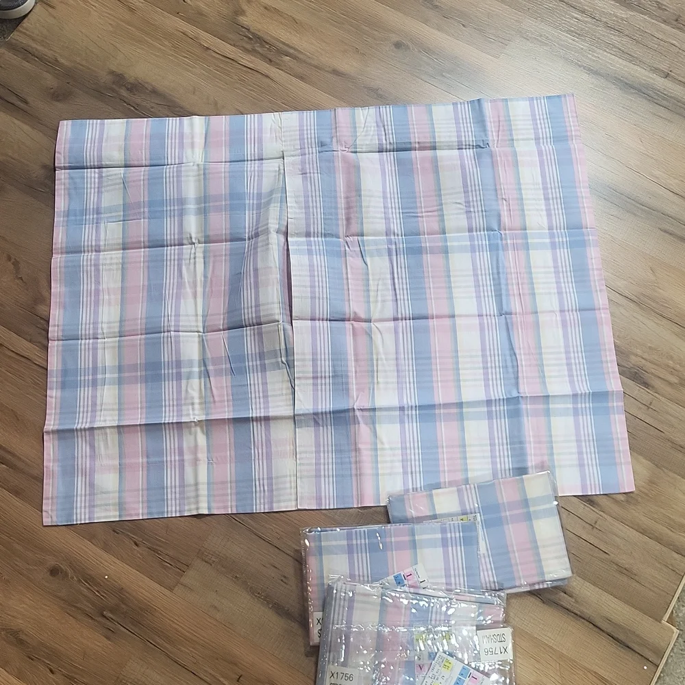 VINTAGE Deadstock Pine Spring Sunrise Standard Sham Plaid - Set of 4 - 11/2/1999